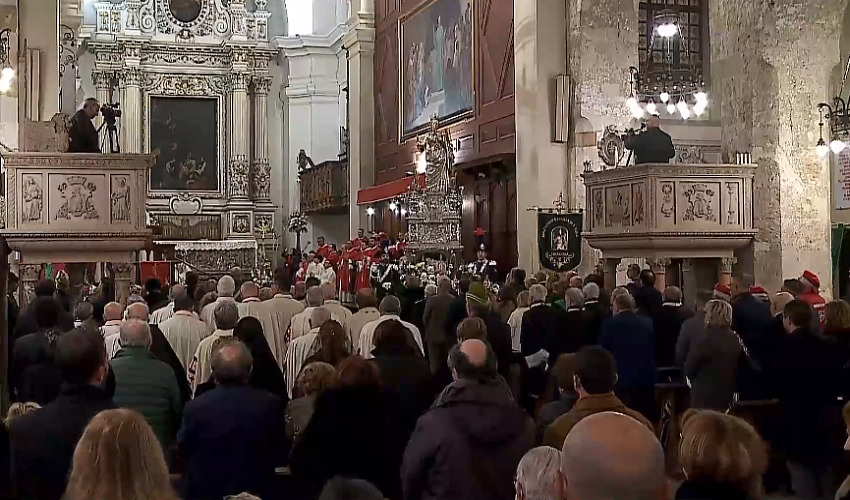 Festa di Santa Lucia: la Solenne Concelebrazione in Cattedrale