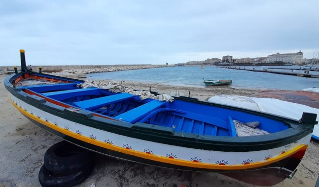 Trasporto a remi via mare tra Ortigia e la Borgata, Gradenigo: "Il regolamento c'è già"