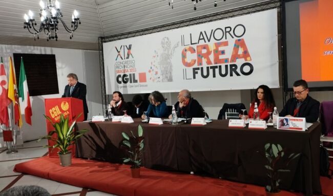Roberto Alosi riconfermato segretario generale della Cgil: rieletto con soli 5 voti contrari su 81