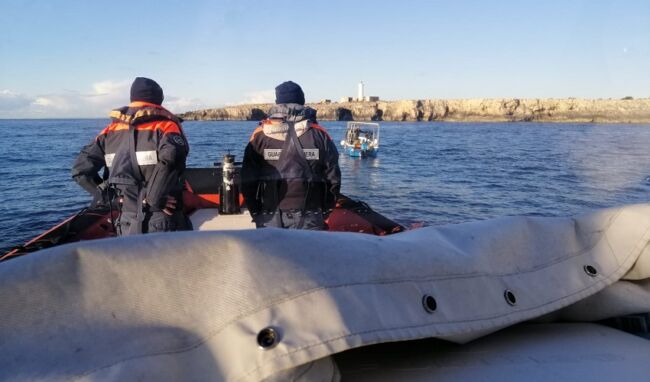 Pescatore abusivo nella zona A dell'Area Marina Protetta del Plemmirio: denunciato