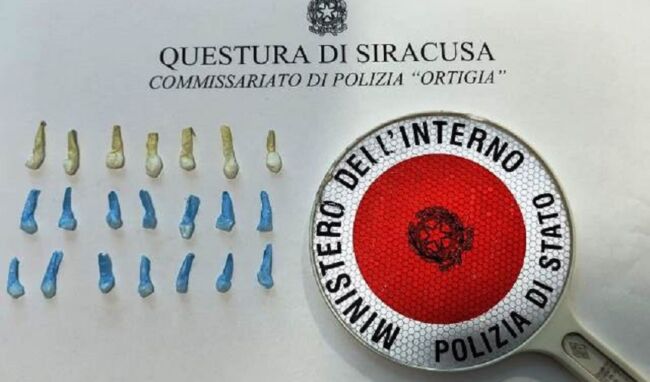 Detenzione e spaccio: 44enne arrestato. In possesso di quasi mezzo chilo di droga