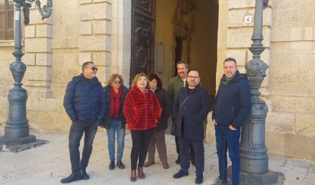 Protesta spontanea dei lavoratori dell’appalto di archiviazione digitale del Comune di Siracusa