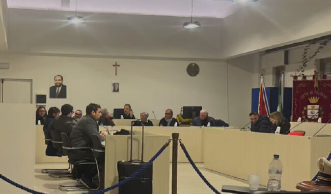 Emergenza sanità a Pachino: gruppo di consiglieri comunali occupa l'aula consiliare