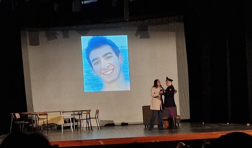 Progetto Icaro, primo appuntamento con la messa in scena dell'opera teatrale "17 minuti"