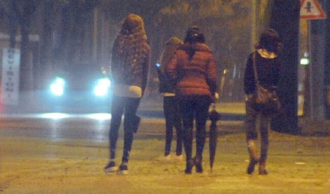 Giovani reclutate in Nigeria e costrette a prostituirsi in Italia: arrestata una "madame"