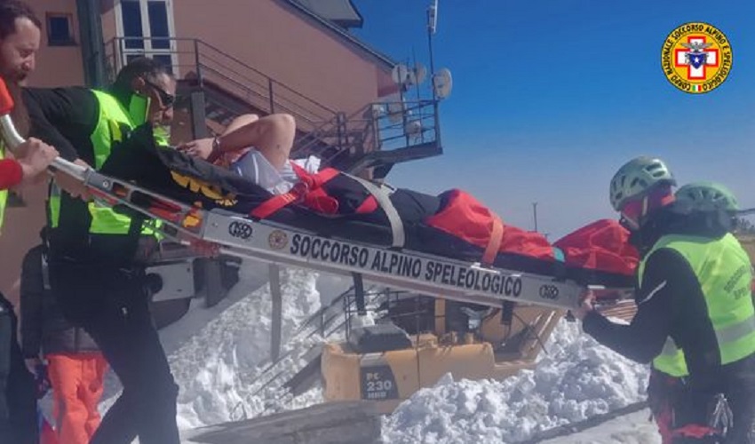 Cade da uno slittino sull'Etna e si ferisce ad un ginocchio