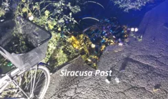 Turista tedesco colto da malore in sella alla sua bici: si accascia e muore