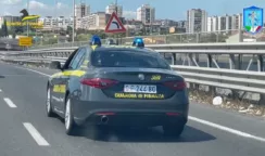 Droga e telefonini nel carcere di Augusta: 11 misure cautelari
