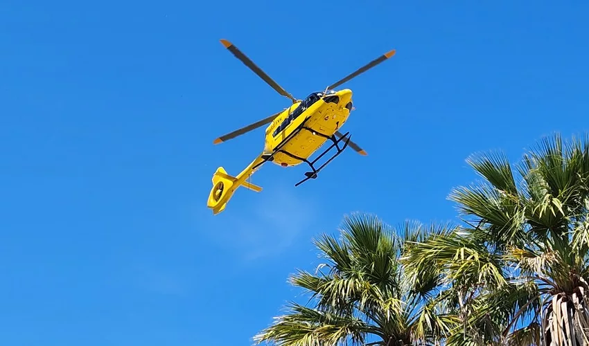 Scontro auto-apecar sulla Noto-Pachino: 3 feriti. Il più grave in elisoccorso a Catania