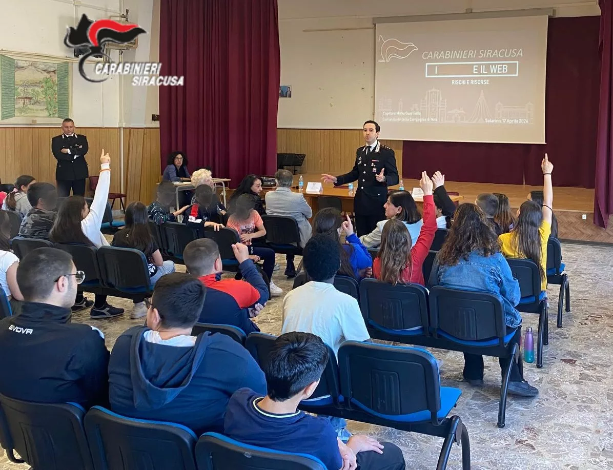 Uso del web da parte dei giovani tema dell’incontro dei Carabinieri con gli alunni del Vittorini di Solarino