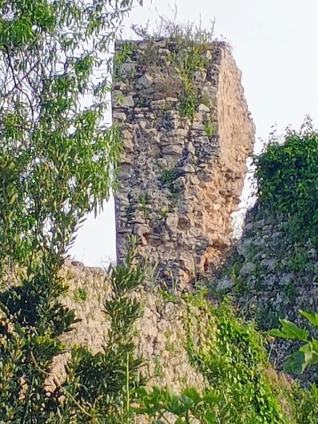 Il castello di Chadra a Francofonte