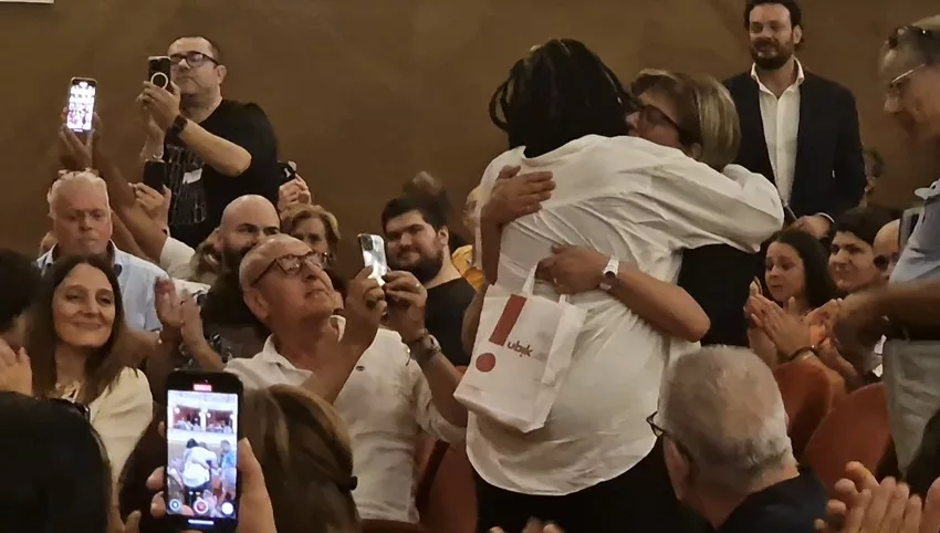 Alla scoperta di Whoopy Goldberg nell'autobiografia "Frammenti di memoria: "I siracusani accoglienti e gentili"