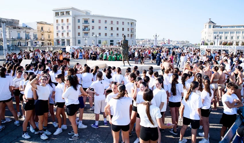 Feste Archimedee: l’apertura con la parata inaugurale dal ponte Umbertino a piazza Duomo