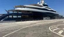 yacht