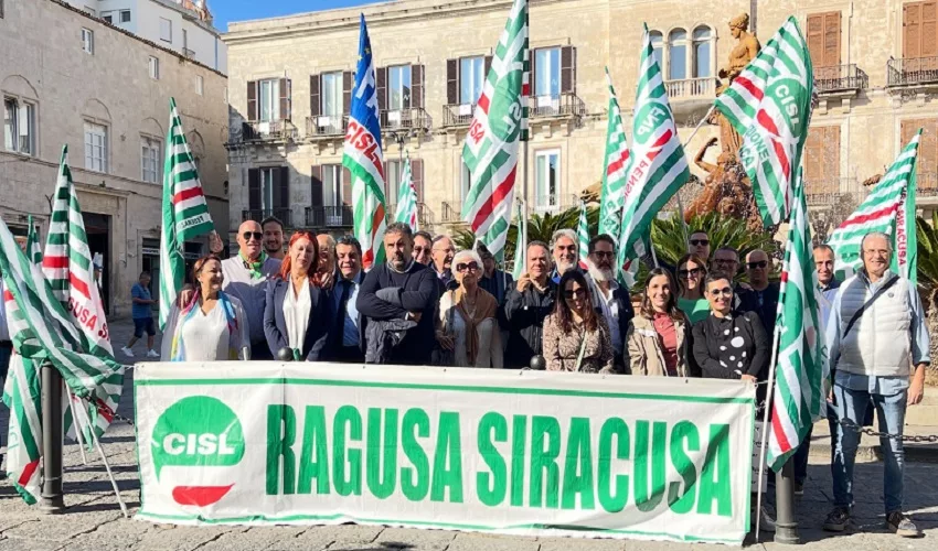 “Maratona per la Pace” della Cisl: oggi sit in in davanti la prefettura