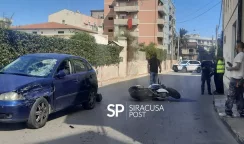 Scontro auto-moto in via Filisto: 26enne grave in ospedale scontro