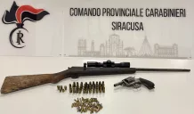 In possesso di un revolver e di una carabina: 52enne arrestato 1 revolver