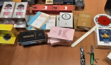 Sequestro di prodotti contraffatti e di due armi bianche a Melilli 1 prodotti