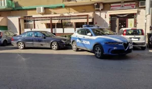 Bomba carta all'ingresso della pasticceria Brancato: danni alla saracinesca e alla vetrata d'ingresso 11 bomba