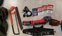 Porto di arnesi atti allo scasso, denunciati 2 giovani catanesi 2 arnesi