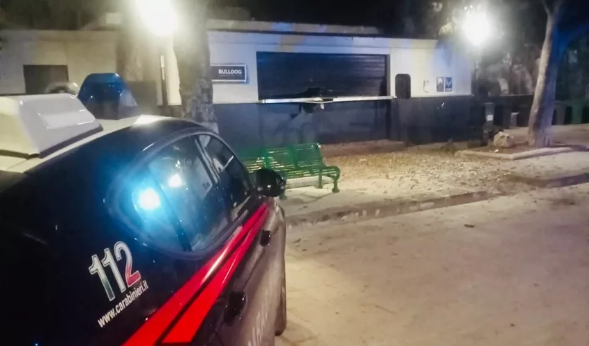 Nuova intimidazione ai Borderi: esplosione ai danni del locale di prossima apertura alla Marina