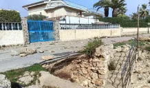 Strade invase da massi e detriti a Ognina: appello del Comitato Faremo Strada 2 massi