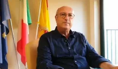 Intimidazione al sindaco di Carlentini: una busta con un proiettile e minacce con l'invito a dimettersi sindaco