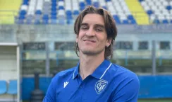 Un altro attaccante al Siracusa: è Alessandro Sbaffo attaccante