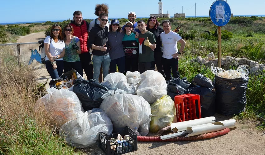 Giornata ecologica al Plemmirio, l’attivista ambientale Sebastian Colnaghi: “È solo l’inizio”
