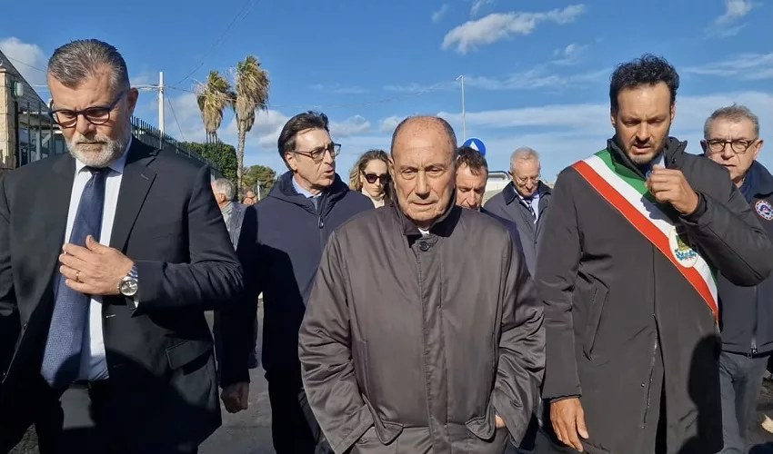 Ciclone Harry, sopralluoghi di Schifani a Ognina e a Riviera Dionisio il Grande e poi incontro con i sindaci in Prefettura