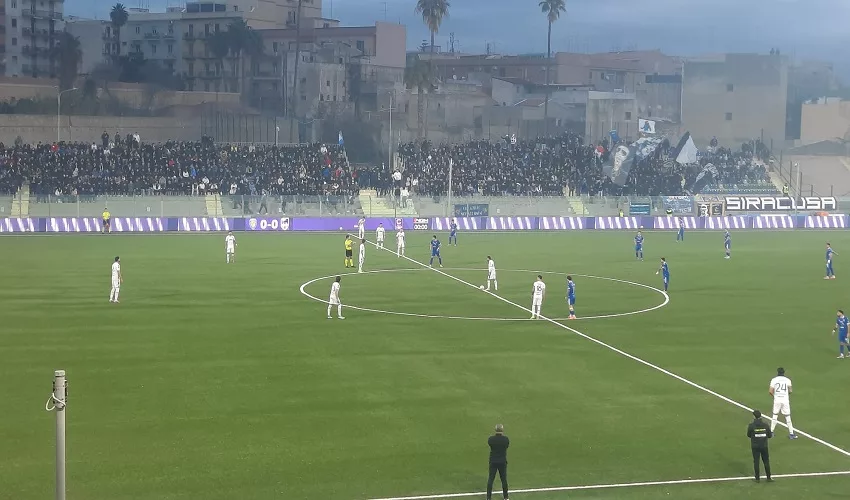 Il Siracusa coraggio e cuore: finisce 1-1 con il Catania