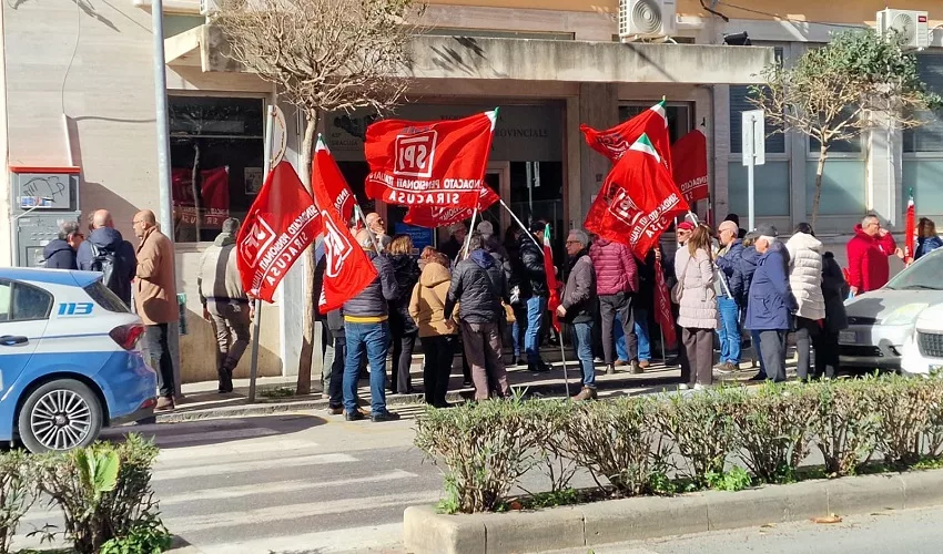 Deterioramento dei servizi sanitari nella provincia di Siracusa: sit in dello Spi Cgil