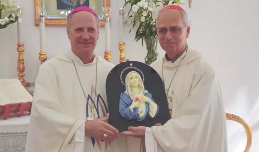 Attacchi di Trump a Papa Leone XIV: la vicinanza dell’arcivescovo di Siracusa Lomanto