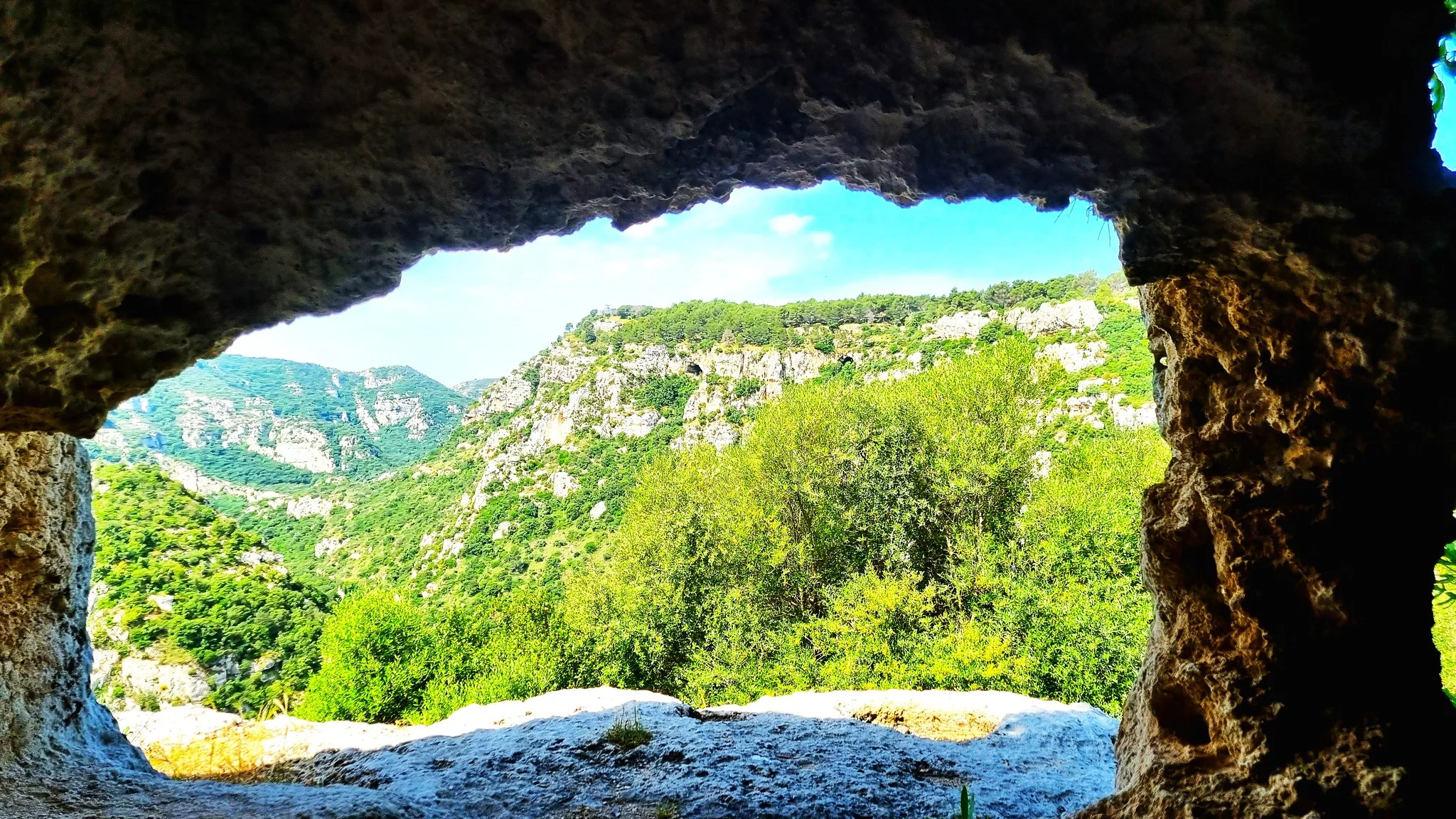 La Riserva Naturale Orientata “Pantalica, Valle dell’Anapo e Torrente Cava Grande”