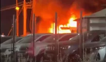Rogo in un parco auto di via Elorina: 4 mezzi coinvolti 4 rogo