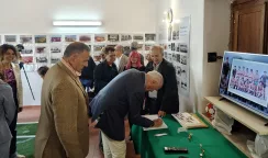 mostra
