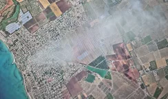 Aria irrespirabile per un forte odore di plastica bruciata all'Arenella aria