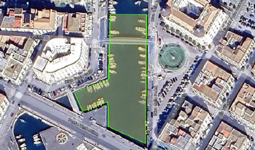 Pulifondali e Pulispiagge 2026: raccolta di rifiuti sommersi all'interno del Porto Piccolo