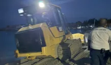 Ruspe in spiaggia senza autorizzazione: interviene la Guardia Costiera a stoppare i lavori 1 ruspe