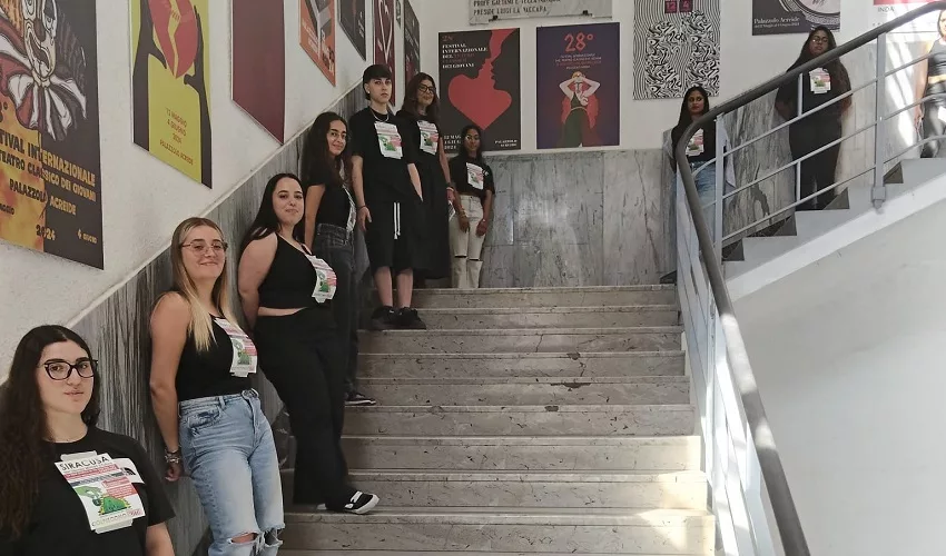 Gli studenti del “Rizza-Insolera” in lutto per la sede storica di viale Diaz